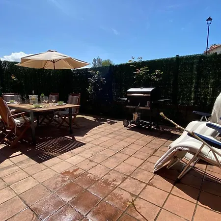 Apartamento En Complejo Residencial Rovacias *